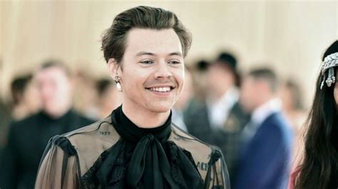 pubblicità gucci roxy music|Watch Harry Styles star in eccentric ad for Gucci's gender.